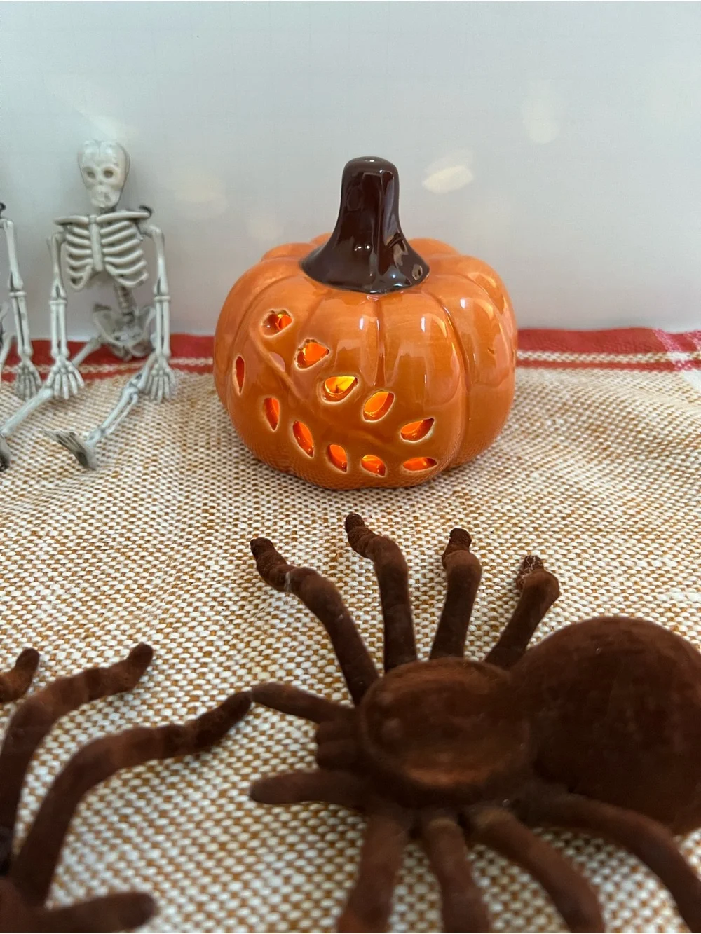 Miscellaneous Halloween Items Lot of 7 Skeletons Spiders Bugs Light Up Pumpkin